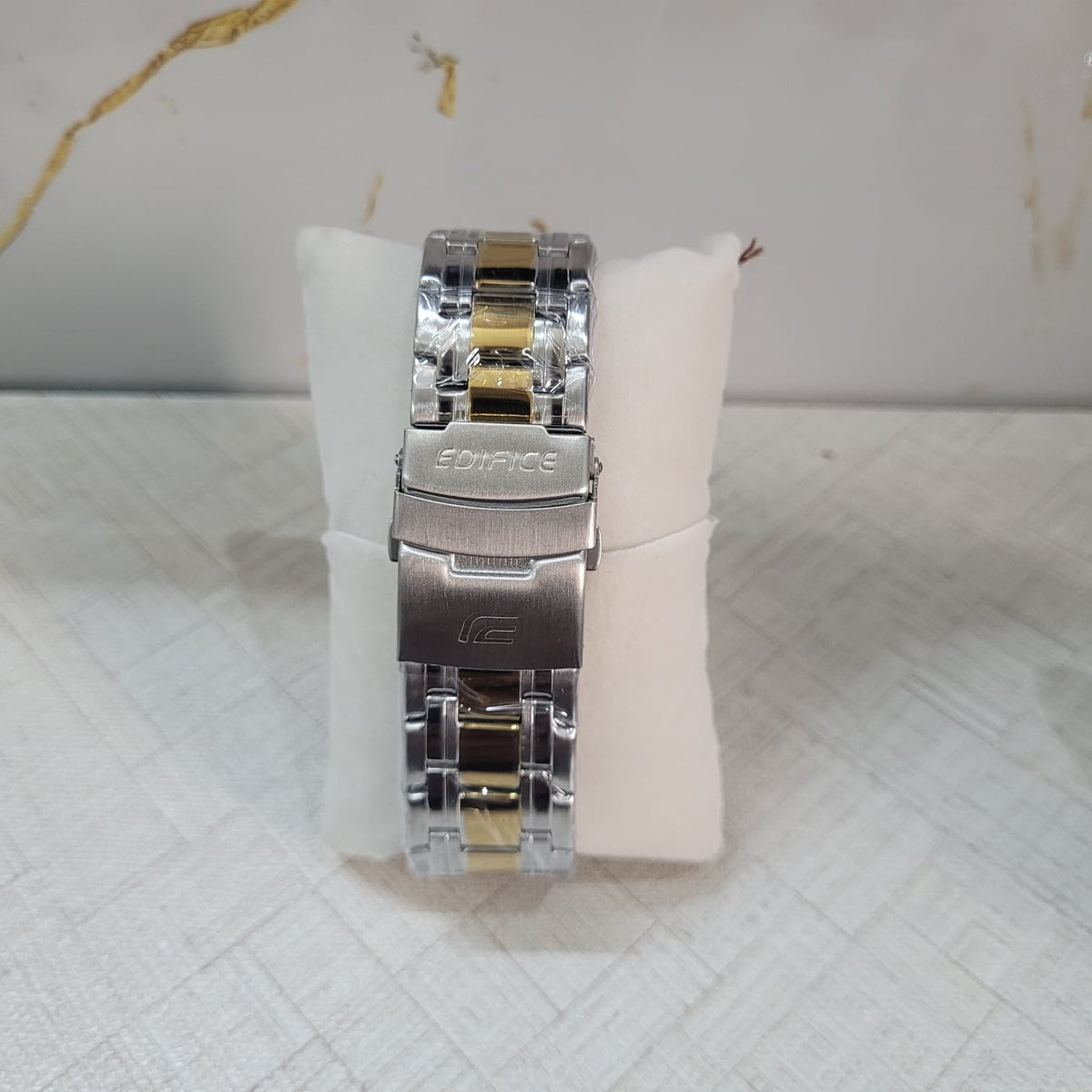 Casi0 Edifice EFR-539SG-7AVUDF Chronograph Watch for Men – Silver & Gold Stainless Steel